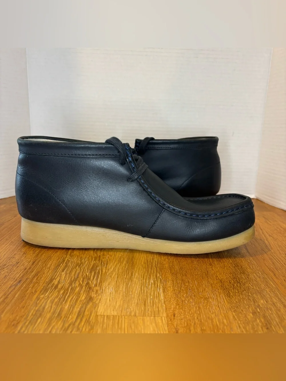 Clarks Stinson Hi Navy Blue Leather Chukka Boots Mens 9.5 Wallabee Style Lace Up
